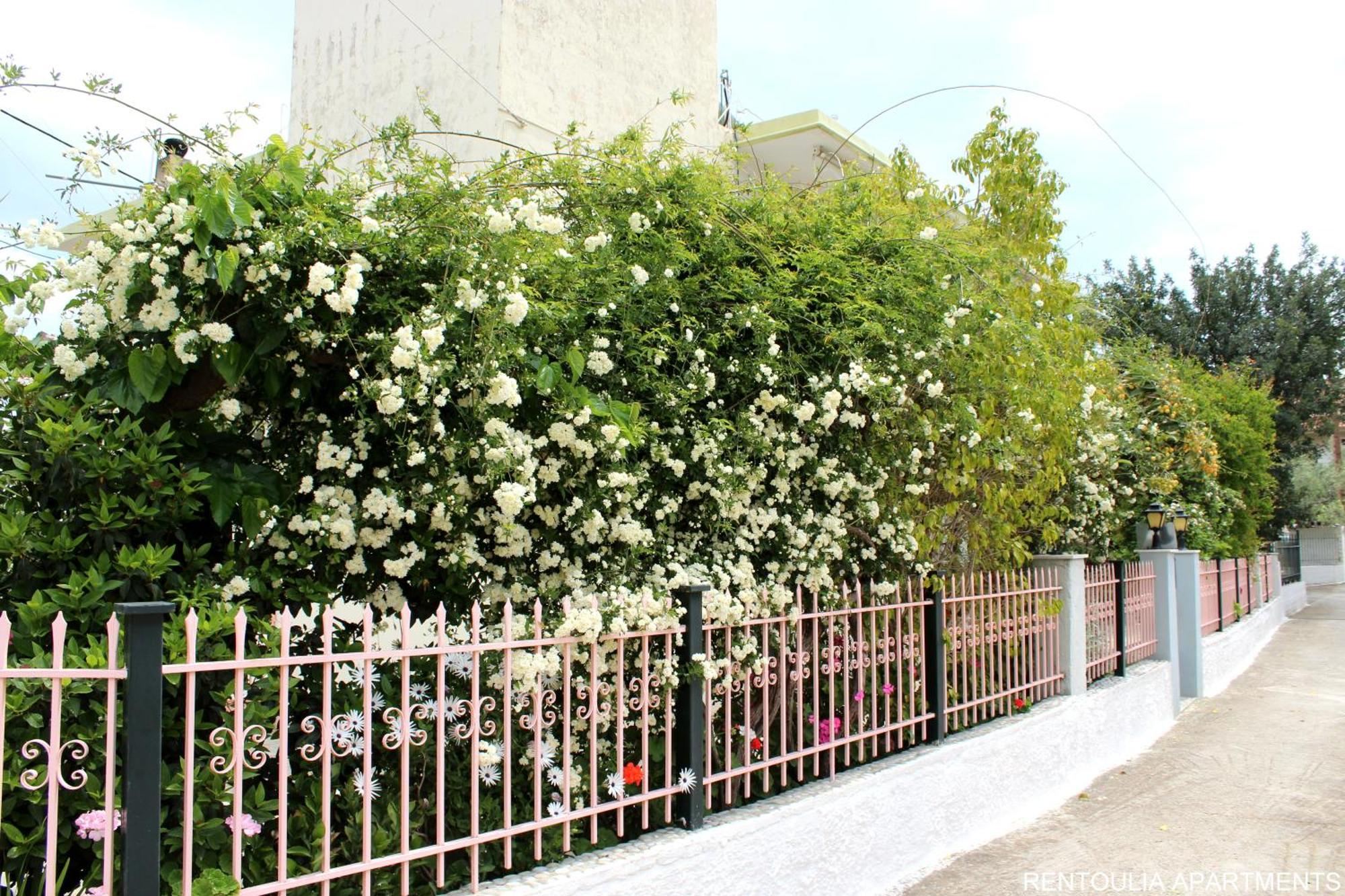 Rentoulia Apartments Poúlithra 외부 사진