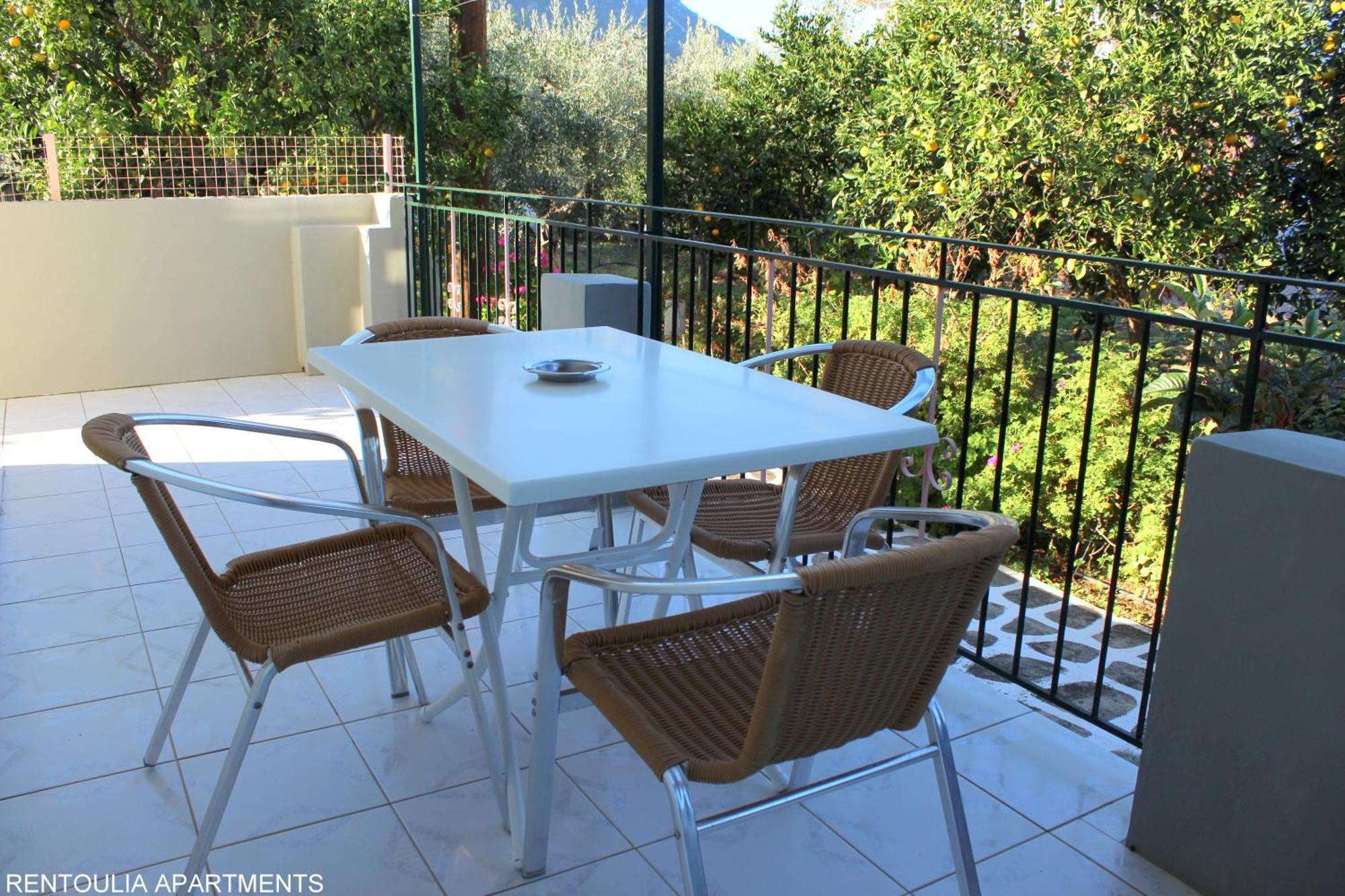 Rentoulia Apartments Poúlithra 외부 사진