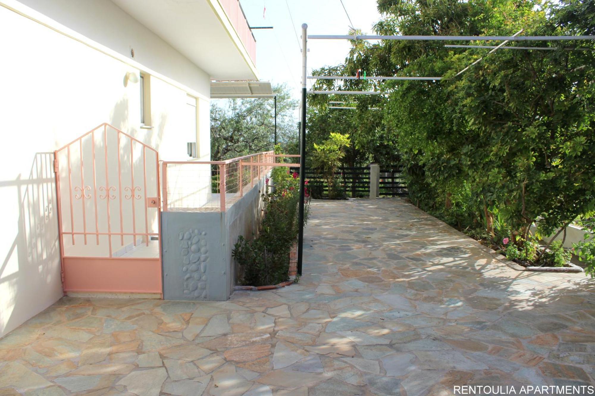 Rentoulia Apartments Poúlithra 외부 사진